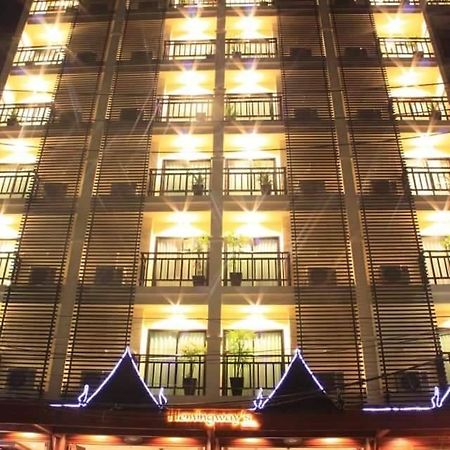 Patong Hemingways Hotel エクステリア 写真